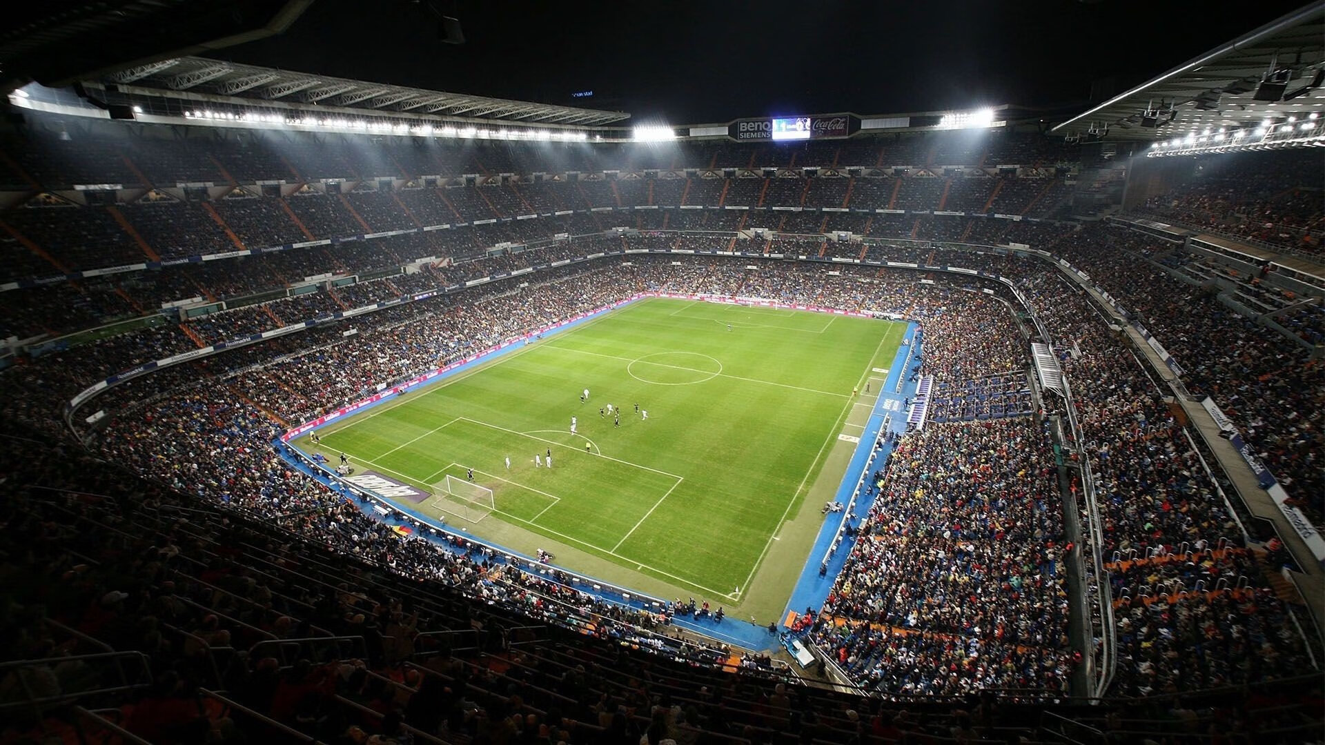 ios版下载-今晨压哨绝杀！AC米兰国际比赛日惊险逆转，上海海港备战德国杯，比利亚雷亚尔德甲遗憾出局